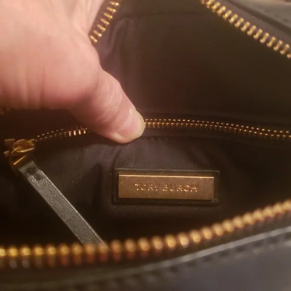 Tory Burch Fleming Soft Camera Bag - Picture 9 of 13